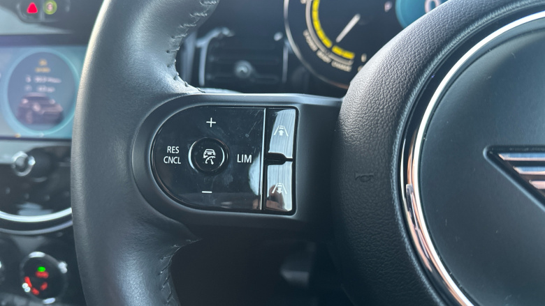 MINI Hatchback 135kW Cooper S Level 2 33kWh 3dr Auto Electric Hatchback